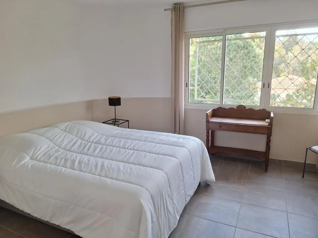 Holiday home Villa Alamp Super Cannes -Vue Mediterranee Exceptionnelle - 4 Chambres Avec Salles De Bain Wc - Piscine Privee Sans Vis-A-Vis - Rooftop Panoramique Vallauris