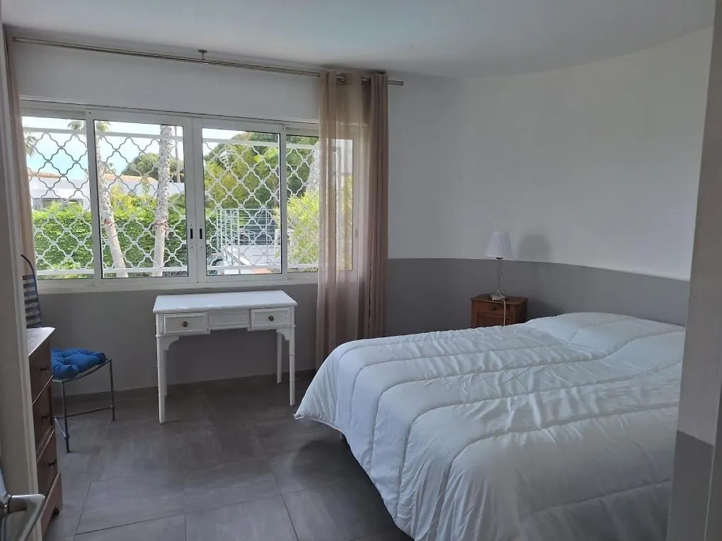 Villa Alamp Super Cannes -Vue Mediterranee Exceptionnelle - 4 Chambres Avec Salles De Bain Wc - Piscine Privee Sans Vis-A-Vis - Rooftop Panoramique Vallauris 0*,