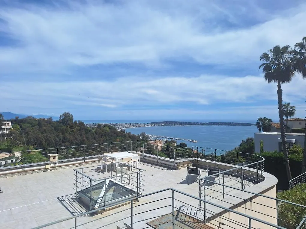 Villa Alamp Super Cannes -Vue Mediterranee Exceptionnelle - 4 Chambres Avec Salles De Bain Wc - Piscine Privee Sans Vis-A-Vis - Rooftop Panoramique Vallauris Holiday home