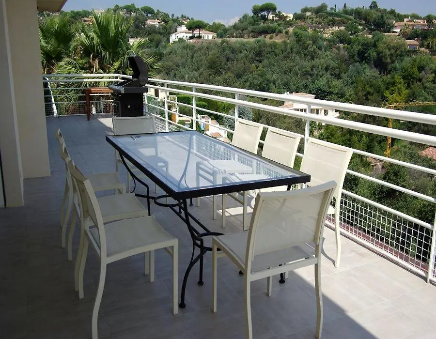 Villa Alamp Super Cannes -Vue Mediterranee Exceptionnelle - 4 Chambres Avec Salles De Bain Wc - Piscine Privee Sans Vis-A-Vis - Rooftop Panoramique Валлорис Дом отдыха
