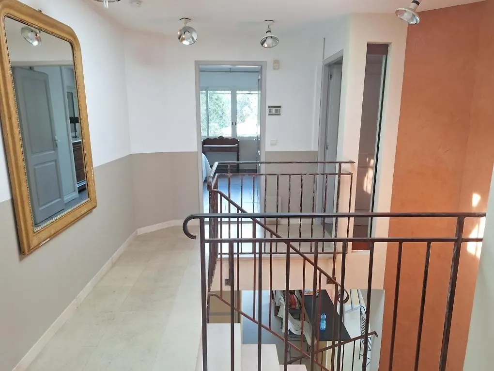 Villa Alamp Super Cannes -Vue Mediterranee Exceptionnelle - 4 Chambres Avec Salles De Bain Wc - Piscine Privee Sans Vis-A-Vis - Rooftop Panoramique Валлорис Франция