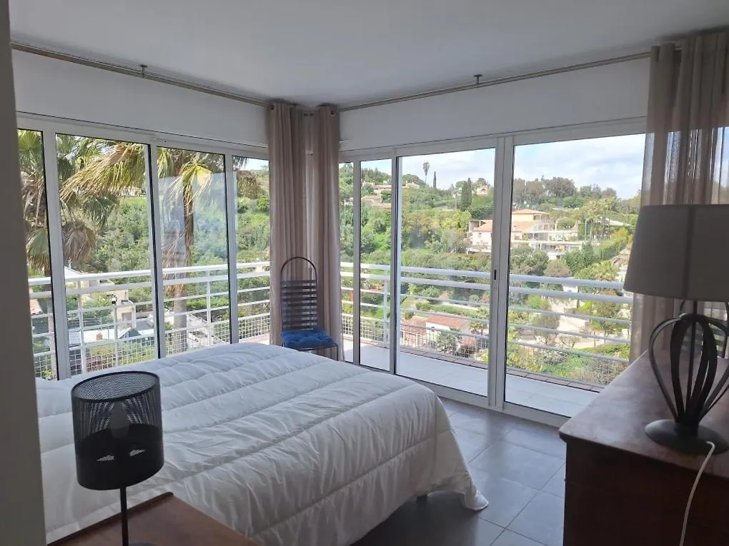 Villa Alamp Super Cannes -Vue Mediterranee Exceptionnelle - 4 Chambres Avec Salles De Bain Wc - Piscine Privee Sans Vis-A-Vis - Rooftop Panoramique Валлорис