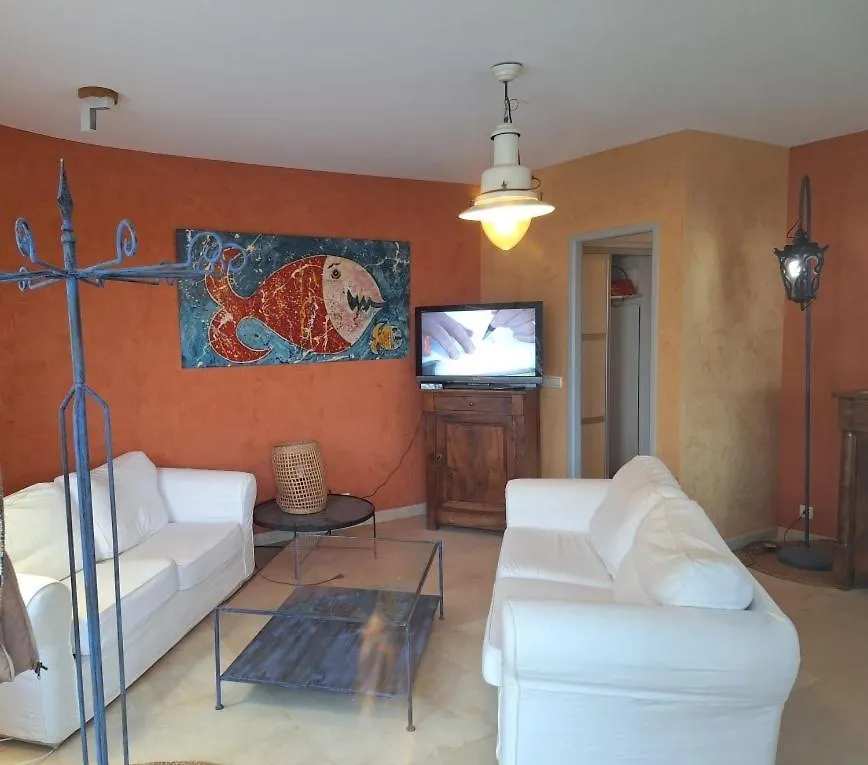 Дом отдыха Villa Alamp Super Cannes -Vue Mediterranee Exceptionnelle - 4 Chambres Avec Salles De Bain Wc - Piscine Privee Sans Vis-A-Vis - Rooftop Panoramique Валлорис