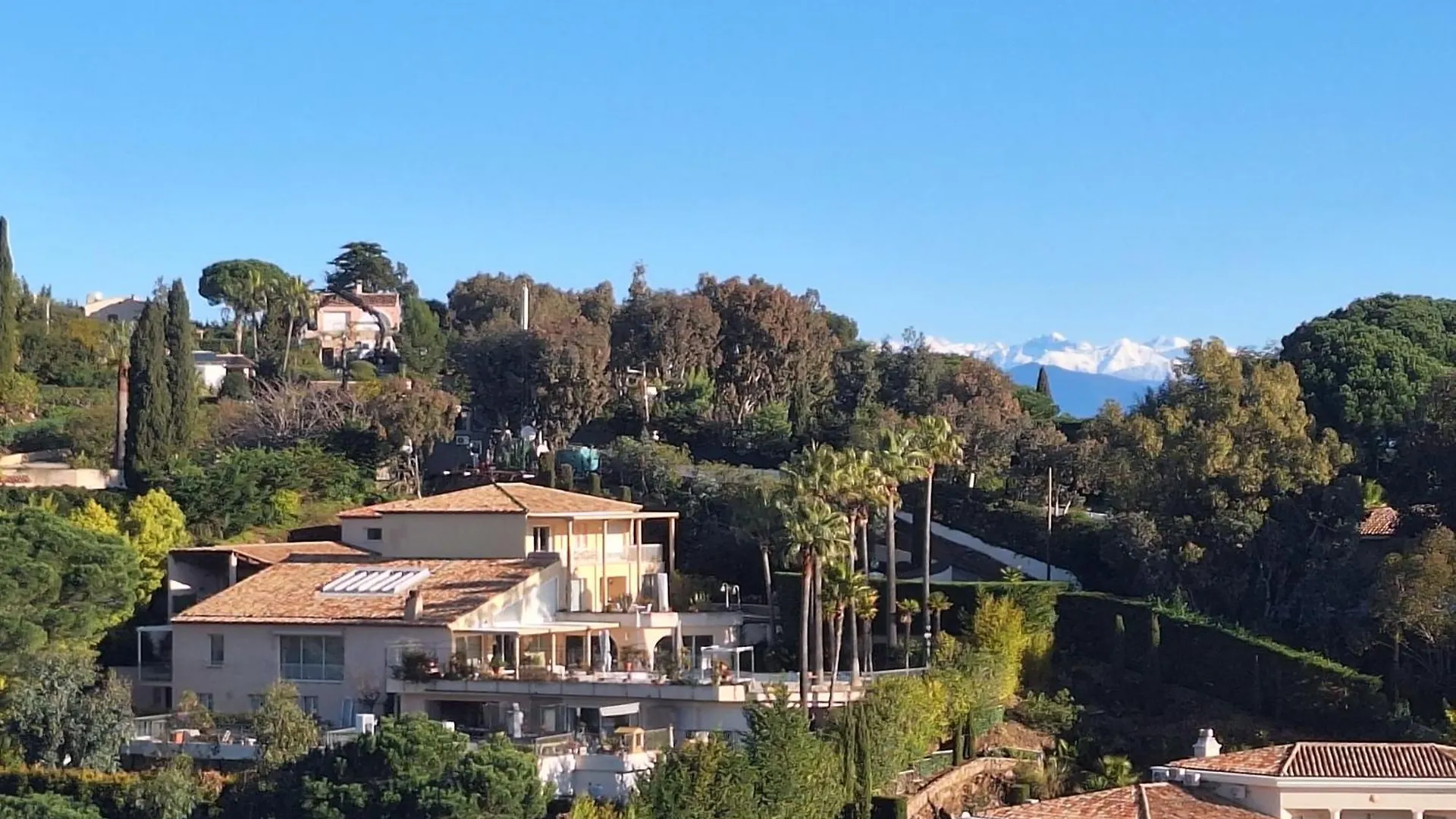 Dom wakacyjny Villa Alamp Super Cannes -Vue Mediterranee Exceptionnelle - 4 Chambres Avec Salles De Bain Wc - Piscine Privee Sans Vis-A-Vis - Rooftop Panoramique Vallauris Francja