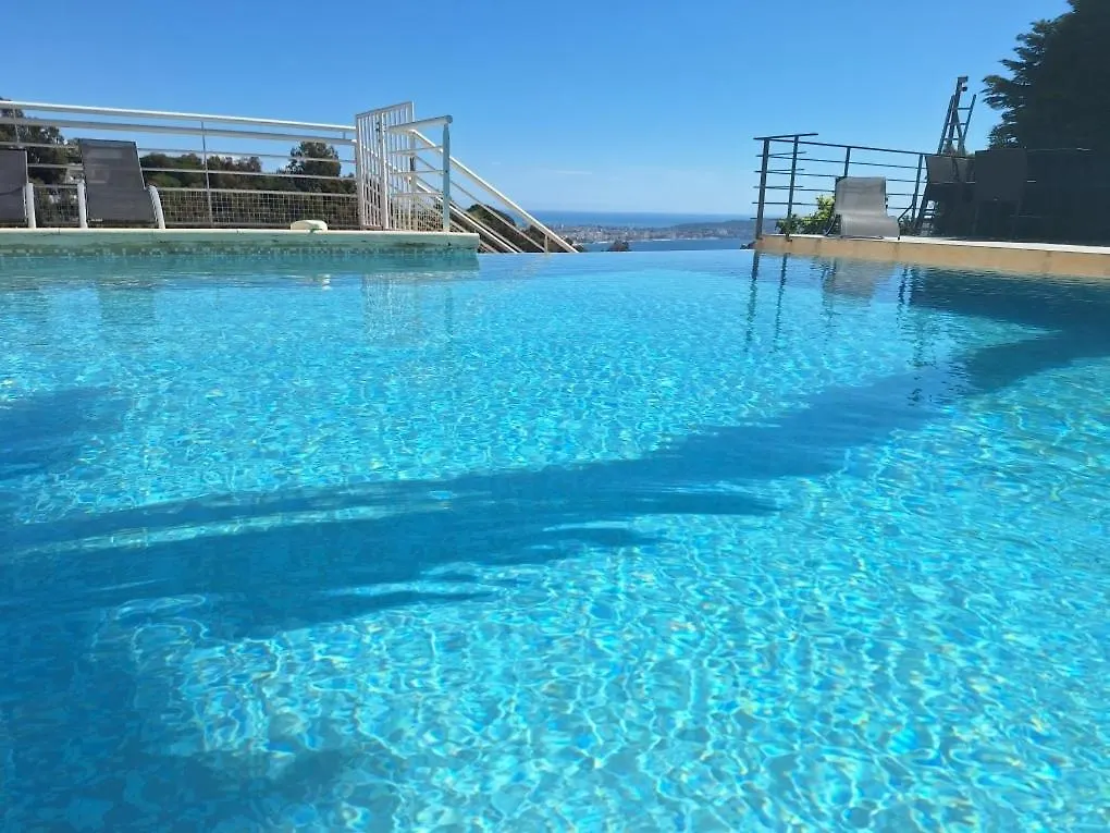 Ferienhaus Golfe-Juan Et Super-Cannes - Villa Alamp - Vue Mediterranee Exceptionnelle - 4 Chambres Ensuite Avec Salles De Bain Wc- Piscine Privee Sans Vis-A-Vis Et Rooftop Panoramique